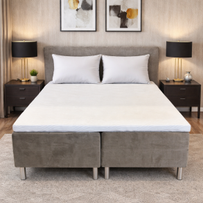 Karma L boxmadras 160x200 cm. med Plan gavl og latex topmadras - Fl�jl sand - Udstillingsseng