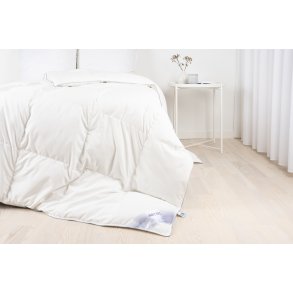 Passfjell SOMMERDYNE 140x200 cm. med genanvendte andedun fra Arctic
