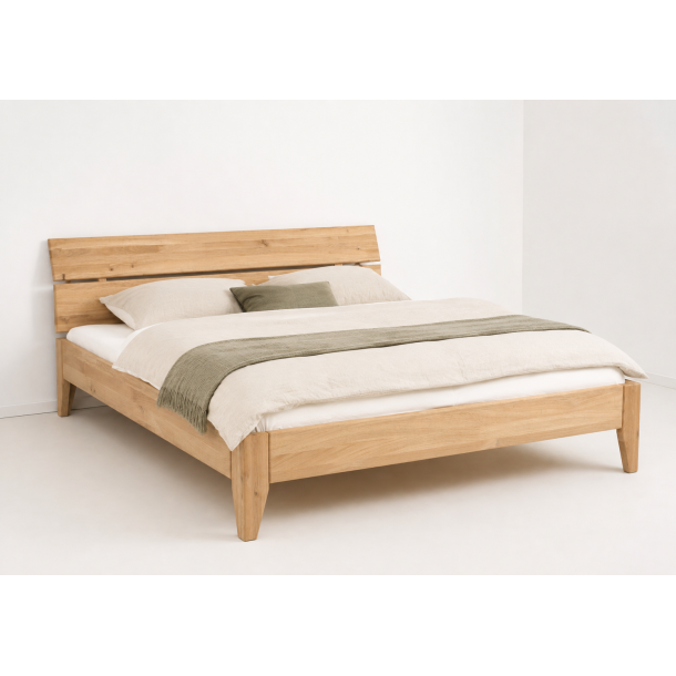 Tj�rnbo T26 Easy Sleep - Eg Bianco sengeramme med 2-delt gavl C92 - massiv tr�